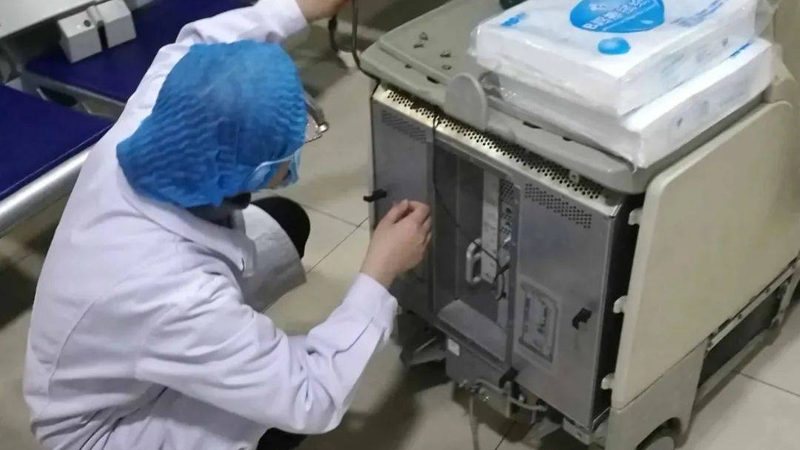 牙科器械与口腔耗材：优缺点对比解析